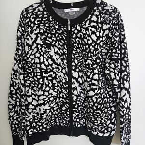Alia Monochrome Knit Zip-Up Cardigan